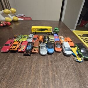 Vibrant Die-Cast Toy Car Collection